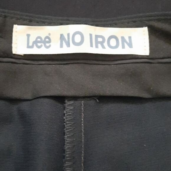 Lee NWT No Iron Navy Pleated Front 4 Pocket Dress Pants Size 38×29 - Picture 5 of 8